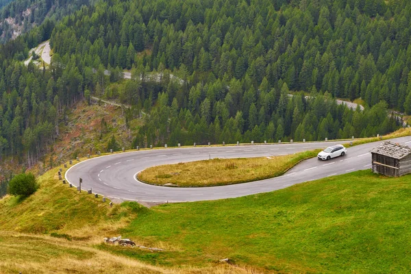 Körning Längs Grossglockner Alpine Road — Stockfoto