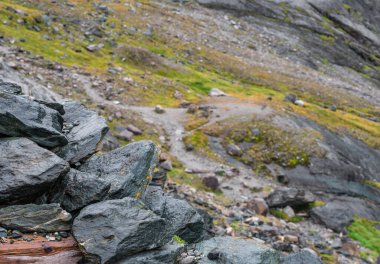 Grossglockner Alp yolunda manzaralı bir sonbahar günü