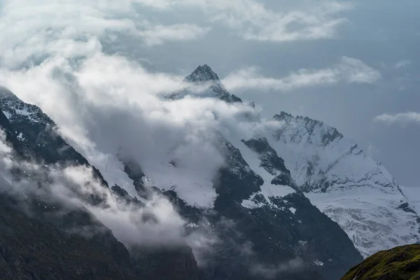 Cime Innevate Tra Nuvole Sulla Grossglockner Alpine Road Austria — Foto Stock