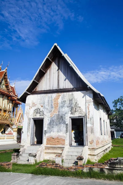 Wat Mai Amphawan — стокове фото