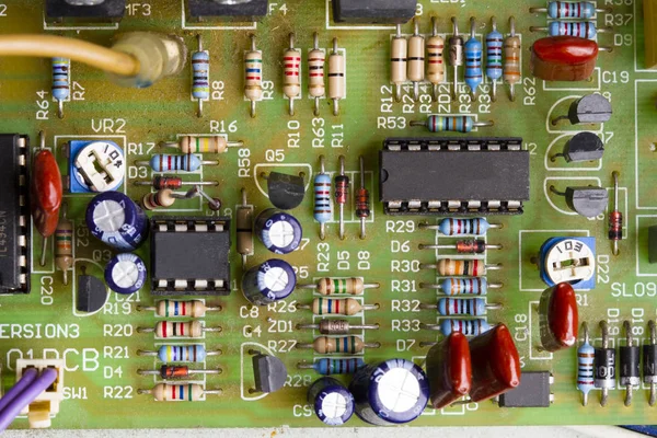 Los circuitos informáticos con equipo informático . — Foto de Stock