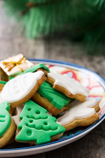 Biscotti di Natale in piatto — Foto Stock