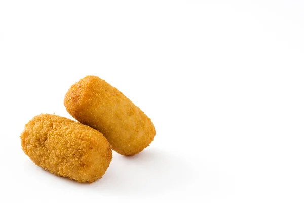 Traditioneel gebakken Spaanse croquetas (kroketten) geïsoleerd op witte achtergrond — Stockfoto