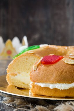 İspanyol tipik Epifani kek 