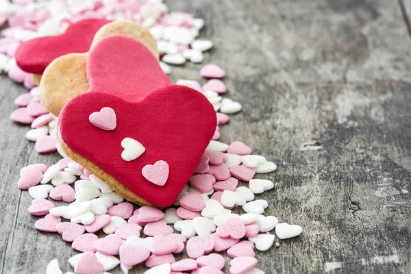 Valentine cookies with heart shape on wooden background.Copyspace — Stock Photo, Image