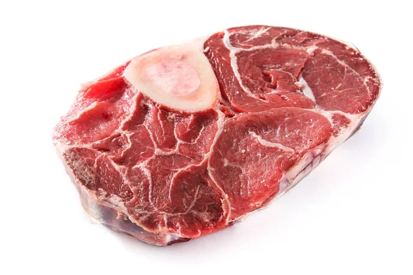 Rohes Fleisch isoliert auf weißem Hintergrund — Stockfoto