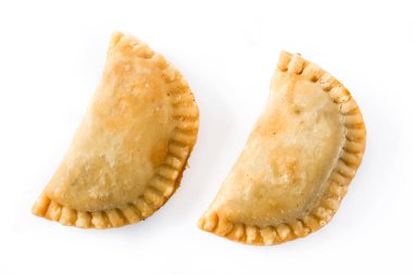 Beyaz arka plan üzerinde izole tipik İspanyol empanadas