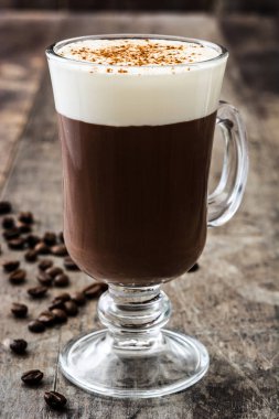 İrlandalı kahve cam ahşap tablo