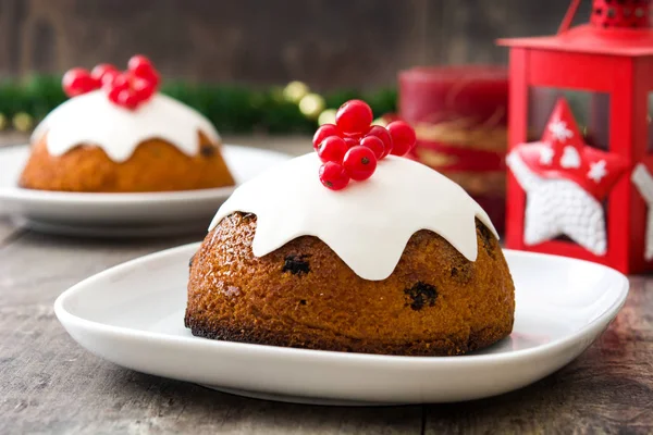 Christmas pudding on wooden table — Stock Photo, Image