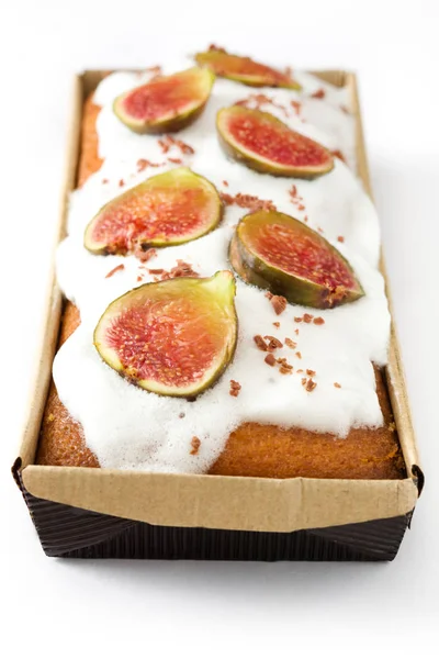 Delicioso pastel de higo aislado sobre fondo blanco —  Fotos de Stock