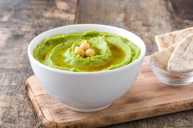 Mercimek humus ahşap kase