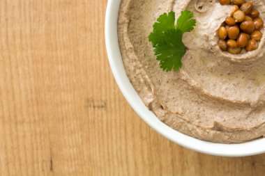 Mercimek humus ahşap kase