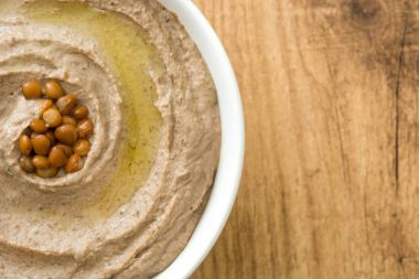 Mercimek humus ahşap kase