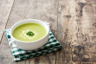 Tahta masada kabak çorbası.
