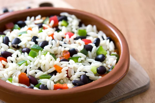 Arroz Tradicional Cubano Frijoles Negros Pimienta Sobre Fondo Mesa Madera — Foto de Stock