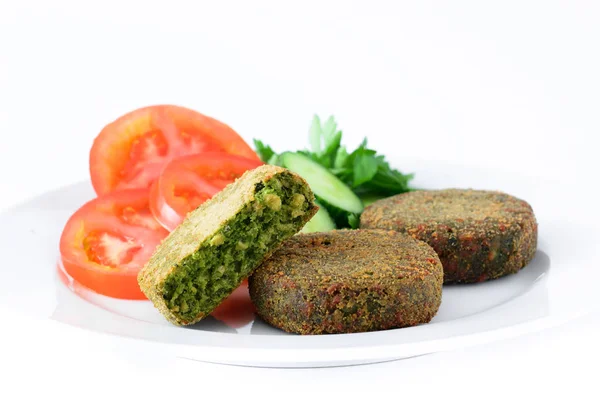 Hamburger Vegetarian Panggang Dengan Bayam Dan Kacang Polong Dengan Salad — Stok Foto