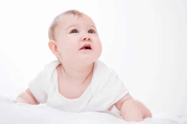 Adorabile Bambina Sorridente Sfondo Bianco — Foto Stock