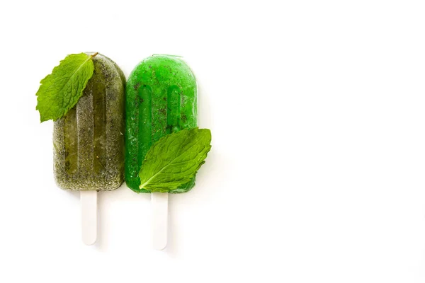 Πράσινο Κατεψυγμένα Popsicles Που Απομονώνονται Λευκό Φόντο Top View Copyspace — Φωτογραφία Αρχείου