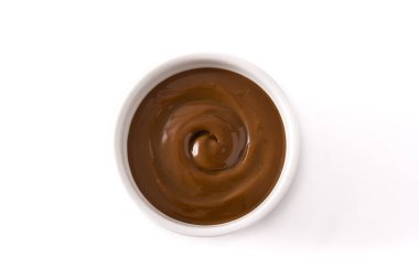 Geleneksel Latin Amerika dulce de leche veya beyaz arka planda izole edilmiş manjar. Üst görünüm
