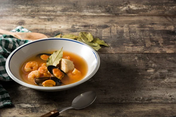 Sopa Bouillabaisse Francesa Sobre Mesa Madera Copiar Espacio — Foto de Stock