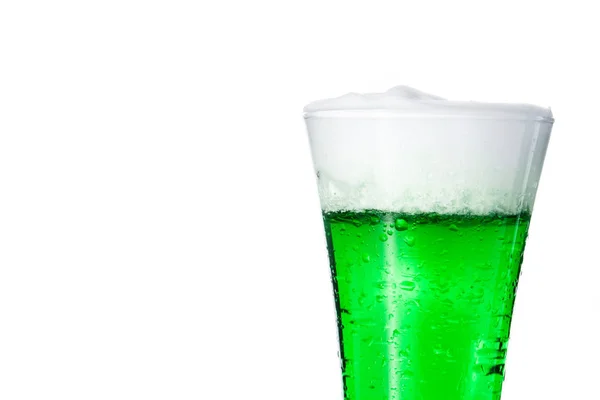 Traditionele Patrick Day Groen Bier Geïsoleerd Witte Achtergrond Kopieerruimte — Stockfoto