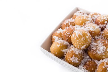 Kutsal hafta için karnaval böreği veya bunuelos de viento