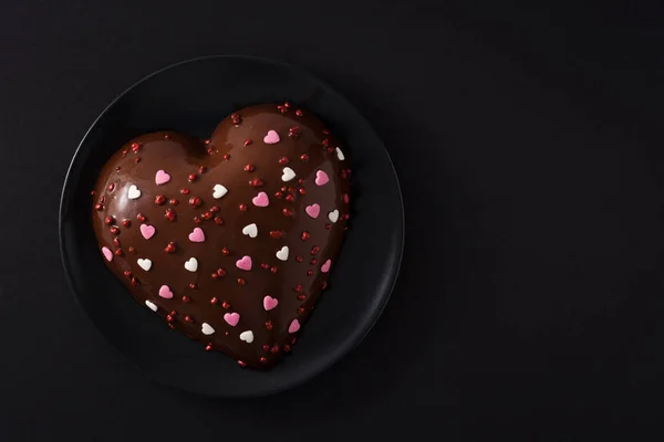 Hartvormige taart voor Valentijnsdag of moederdag — Stockfoto