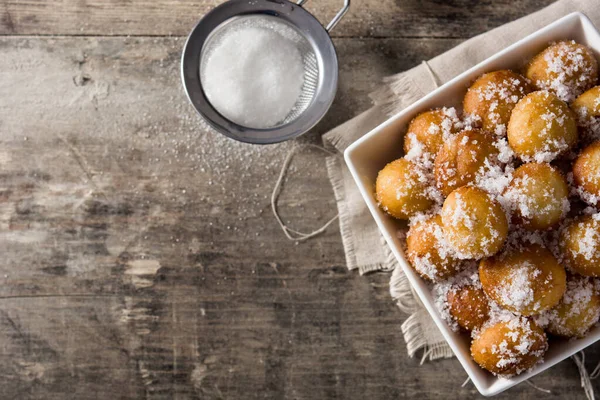 Buñuelos de carnaval o bunuelos de viento para Semana Santa —  Fotos de Stock