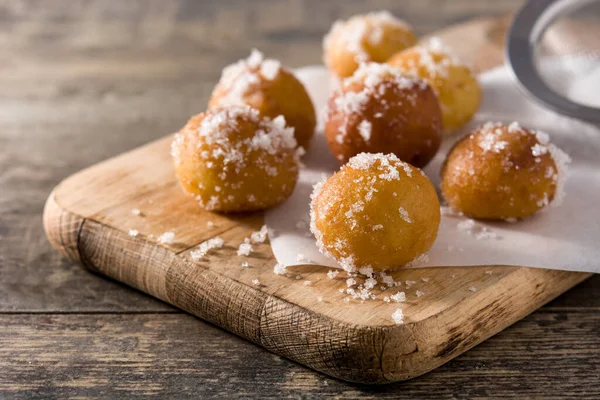 Buñuelos Carnaval Bunuelos Viento Para Semana Santa Sobre Mesa Madera —  Fotos de Stock