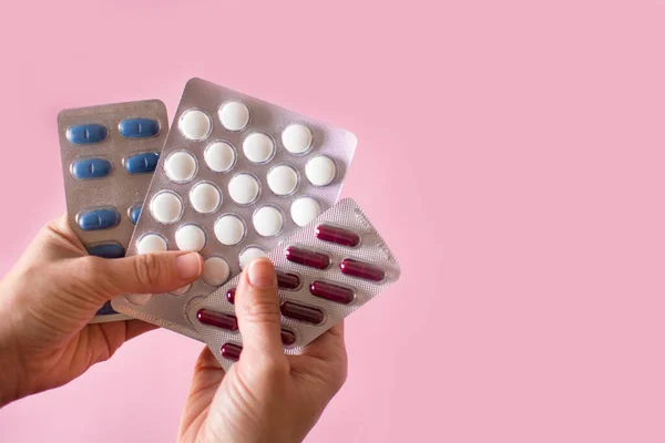 Female Hand Holding Medical Pills Pink Background Top View Copy — Stock Photo, Image