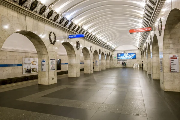 La plataforma y el interior de la estación Technologicheskiy Inst — Foto de Stock