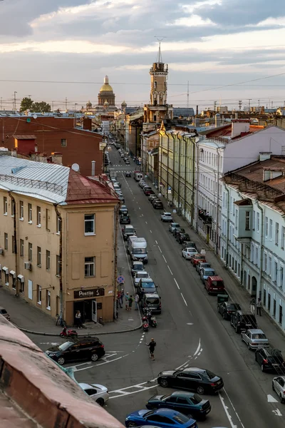 Yüksekliği görünümünden işçinin yangın s Binası