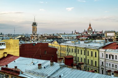 Yüksekliği görünümünden işçinin yangın s Binası