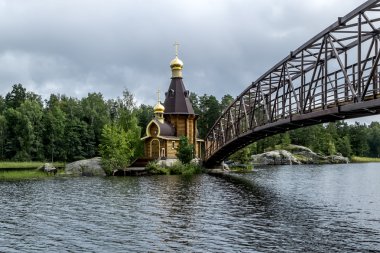 Görünüm Gölü Vuoks adada St Andrew kilise
