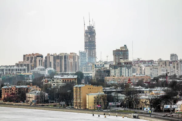 Vista del grattacielo in costruzione Lakhta centro a St. P — Foto Stock