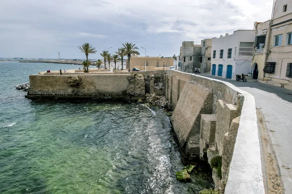 As ruas e a costa de Mahdia na Tunísia — Fotografia de Stock