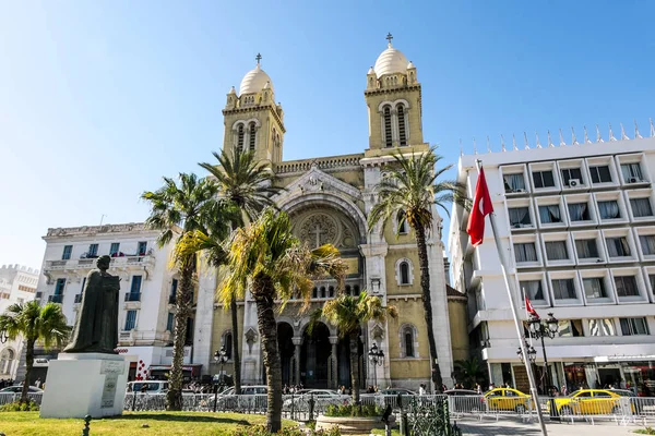 Cattedrale cattolica di San Vincenzo de 'Paoli nella capitale Tunisi — Foto Stock