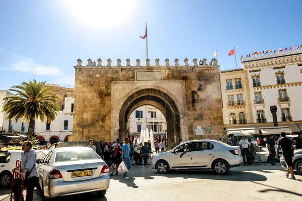 Арка в Медине в столице Туниса — стоковое фото