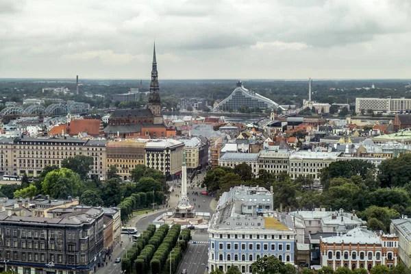 De weergave van de hoogten van het historische centrum van Riga in VancouverFilmSchool — Stockfoto