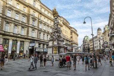 Viyana 'da Graben caddesinde veba köşe yazısı.