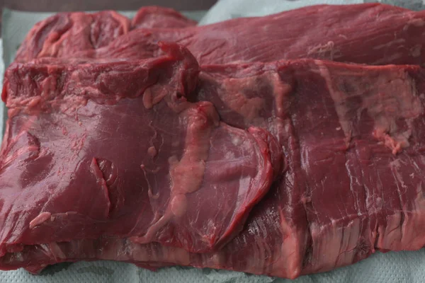 Skert Steak Machete este una dintre cele mai delicioase și neobișnuite fripturi. Este tăiat din diafragmă , — Fotografie, imagine de stoc