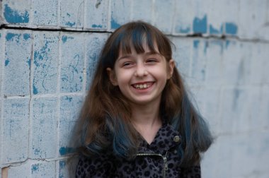 Dokuz yaşındaki bir kızın portresi. 8 ya da 9 yaşındaki bir kızın bir dizi fotoğrafı.