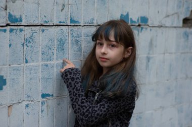 Dokuz yaşındaki bir kızın portresi. 8 ya da 9 yaşındaki bir kızın bir dizi fotoğrafı.