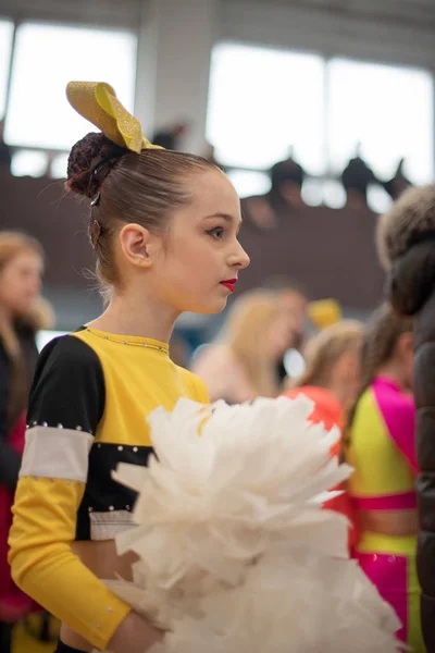 Cheerleader Cheerleader Meisje Van Jaar Afwachting Van Een Sportprestatie Het — Stockfoto