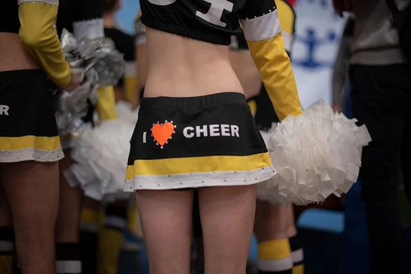 Cheerleader Cheerleader Meisje Van Jaar Afwachting Van Een Sportprestatie Het — Stockfoto
