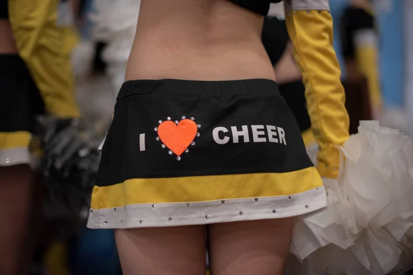 Cheerleader Cheerleader Meisje Van Jaar Afwachting Van Een Sportprestatie Het — Stockfoto