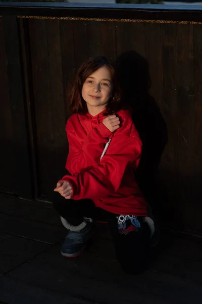 Feche Retrato Uma Linda Menina Nove Anos Retrato Menina Feliz — Fotografia de Stock