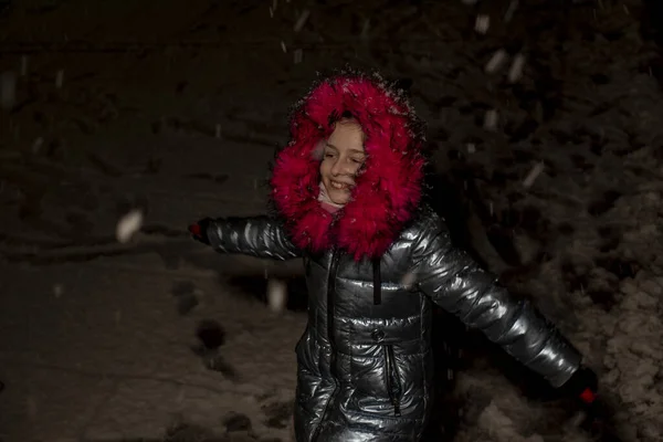 Portrait Une Belle Petite Fille Neuf Ans Fille Ans Vêtue — Photo