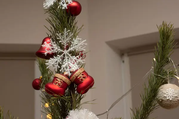 Fondo Del Árbol Navidad Hermosa Sala Navidad Decorada Concepto Vacaciones —  Fotos de Stock