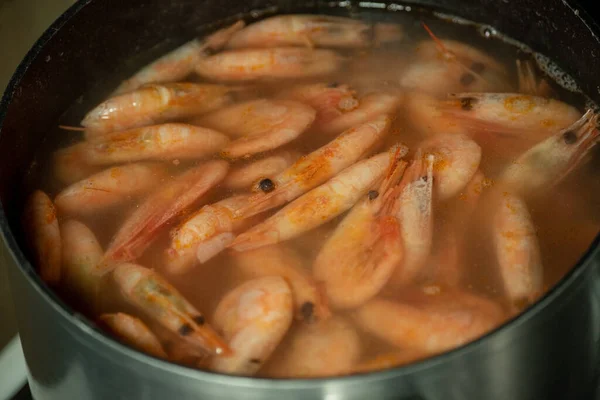 Shrimp Boil Boiled Shrimps Spicy Shrimps Cooked Shrimp Lot Boiled — Stock Photo, Image